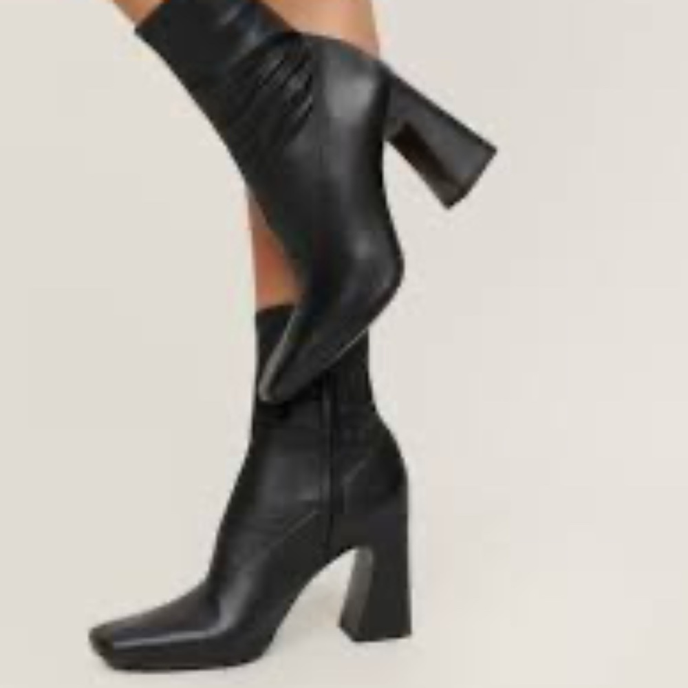 Reformation Edie Ankle boot